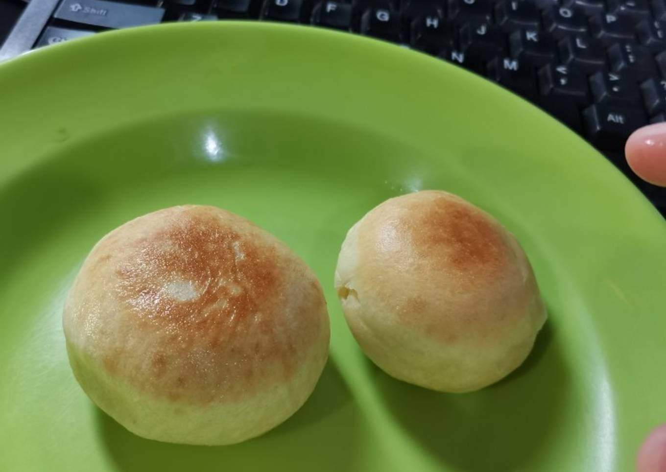 Donat isi coklat takaran sendok