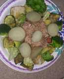 Ensalada de atún y vegetales