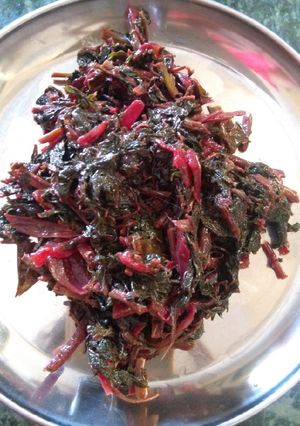 A picture of Laal saag.
