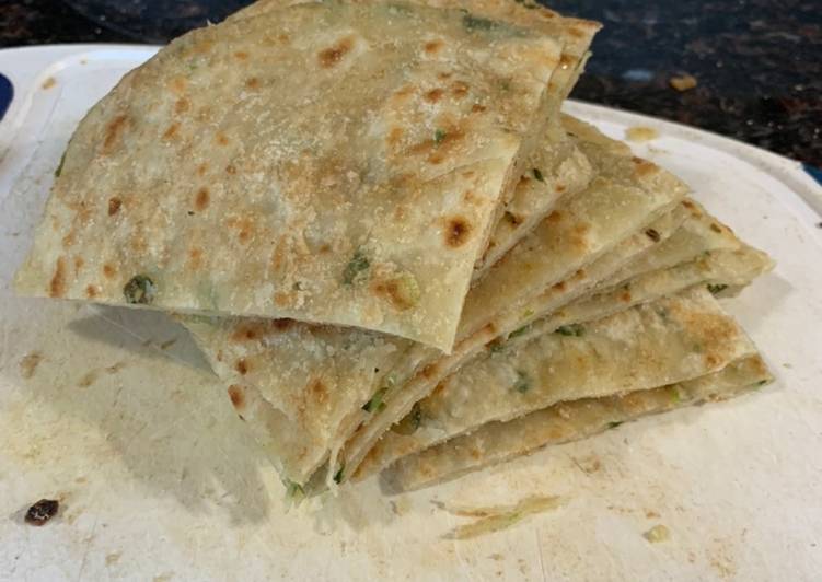 Easiest Way to Prepare Delicious Chinese Scallion Pancake (葱油饼) (cōng yóu bǐng)