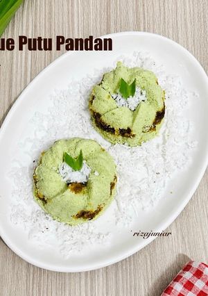 Foto resep Kue Putu Pandan Dengan Cetakan