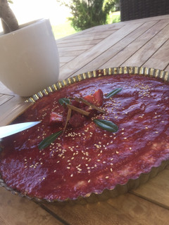 Una foto de Cheesecake de frambuesa con galletas de mantequilla