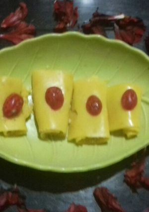 A picture of Paneer Khandvi roll.
