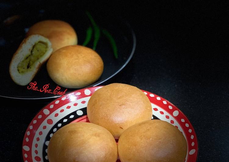 Stuffed masala buns
