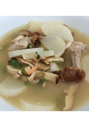 รูปของ ต้มไชเท้าซี่โครงหมู