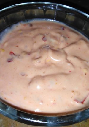 A picture of Seconds mayo chilli garlic dip (creamy mince Naan).