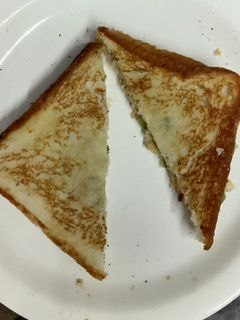 চিজ স্যান্ডউইচ (cheese sandwich recipe in Bengali) রেসিপির প্রধান ছবি