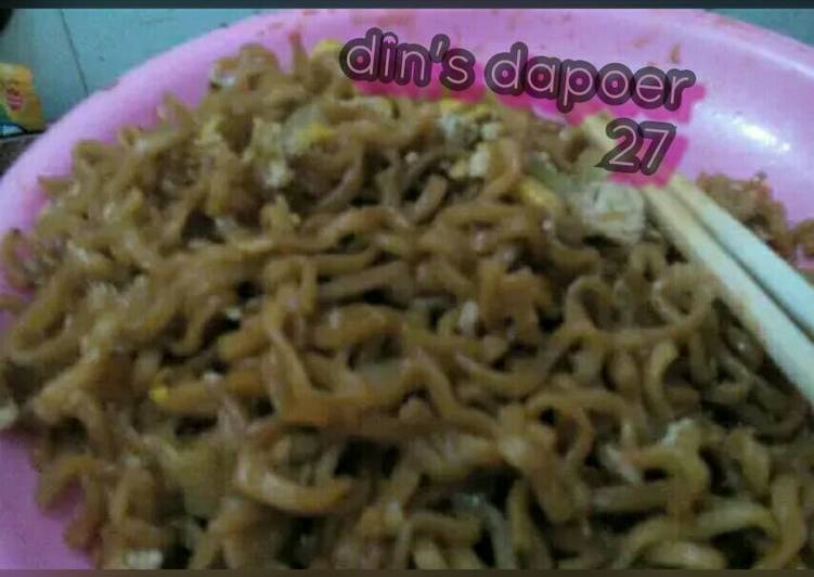 Mie goreng lezat buat si kecil