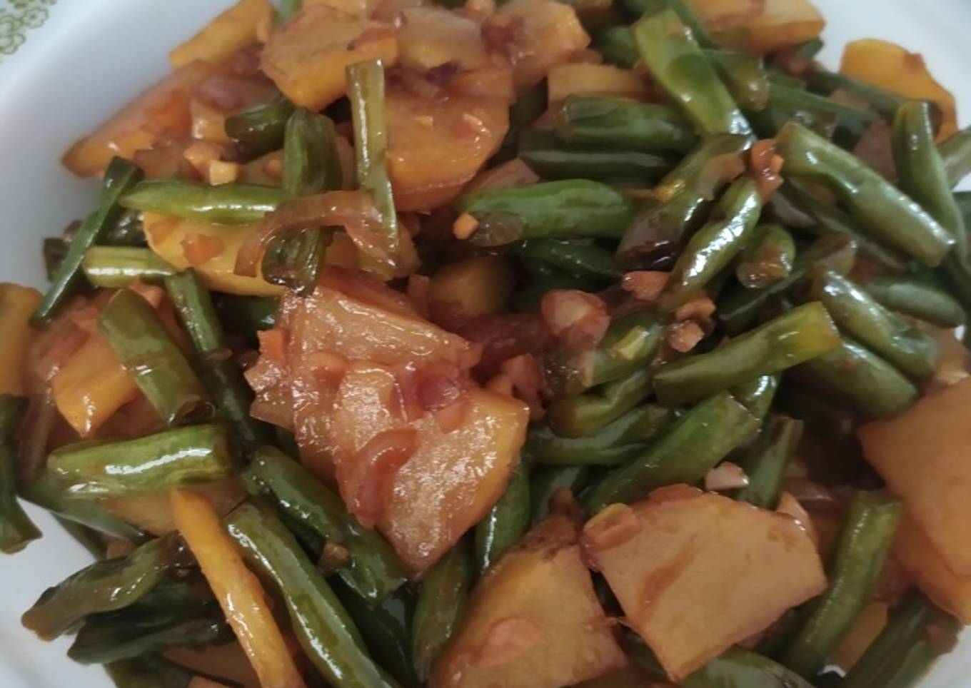 Kentang kecap dengan buncis