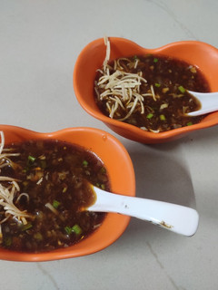 મનચાઉ સૂપ (Manchow soup Recipe in Gujarati) રેસીપી મુખ્ય ફોટો