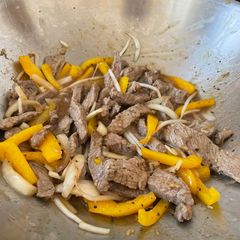 Black Pepper Beef Stir Fry 黑椒牛柳 A picture of Black Pepper Beef Stir Fry 黑椒牛柳.
