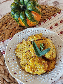 Foto di Frittelle di zucca con erbette aromatiche, cottura airfryer 🌷