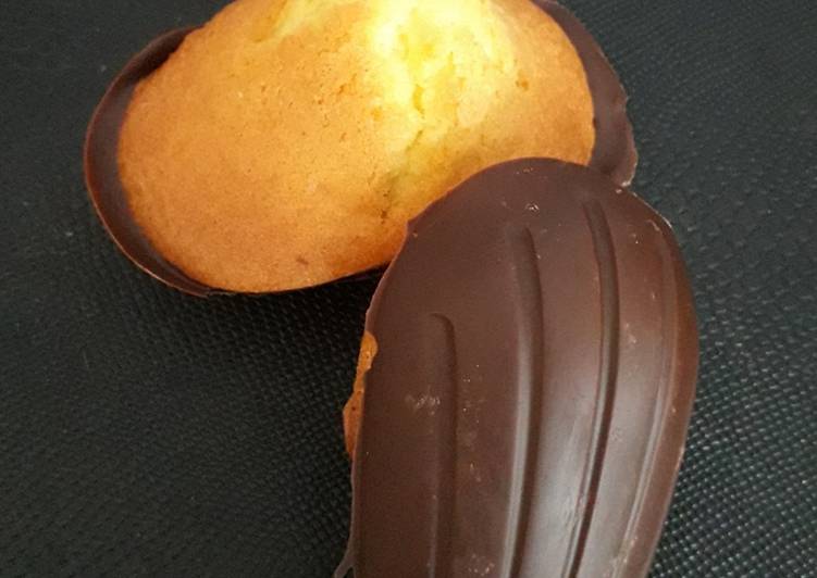 Comment faire Faire Appétissante Madeleine et leur coque en chocolat