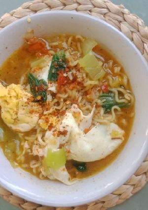 Foto resep Seblak mie ala indomie ayam bawang