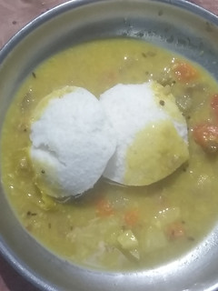 பாசிப்பருப்பு இட்லி சாம்பார் செய்முறை முக்கிய புகைப்படம்