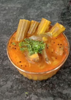 A picture of Drumstick curry.