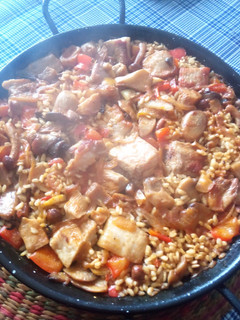 Una foto de Arroz con setas y costilla de cerdo