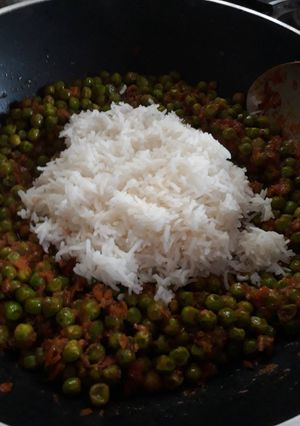 A picture of Spicy Matar With Rice.