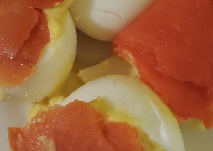 Steps to Make Any-night-of-the-week Deviled eggs and lox