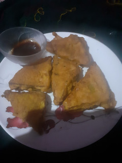 ब्रेड पकोड़ा (bread pakora recipe in Hindi) रेसिपी मुख्य फोटो