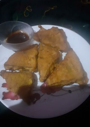 ब्रेड पकोड़ा (bread pakora recipe in Hindi) रेसिपी मुख्य फोटो