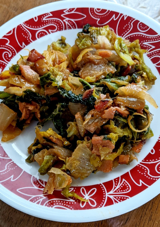 A picture of Fried Cabbage With Ham.