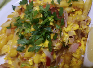 Una foto de Revuelto gramajo🍟🥚🥓