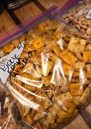 A picture of Spicy Pickle Crackers.