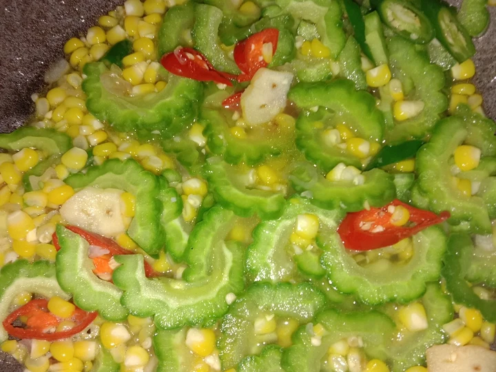 Langkah Gampang Membuat Resep Tumis jagung pare yang Enak Banget Anti Ribet, Lezat
