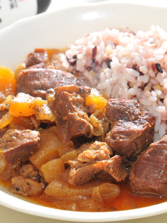 【御釀滷煮入味】美味英式燉牛肉(台灣食材改良版) 的食譜成品照片