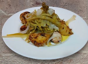 Una foto de Judía Verde Cocida con Patatas y Cebolla