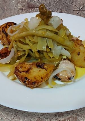 Una foto de Judía Verde Cocida con Patatas y Cebolla