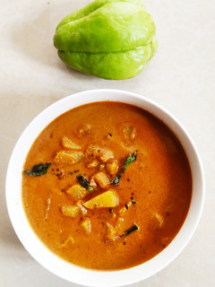 சௌ சௌ மசாலா குழம்பு (chow chow masala kulambu) செய்முறை முக்கிய புகைப்படம்