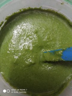 हरे धनिये की चटनी (Hare dhaniye ki chutney recipe in hindi) रेसिपी मुख्य फोटो