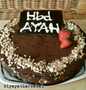 Langkah Mudah untuk Menyiapkan Resep  Birthday Cake Si Ayah ( No Bake Chocolate Biscuit Cake) yang Bikin Ngiler, Lezat