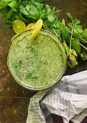 A picture of Pineapple Mint Tang.