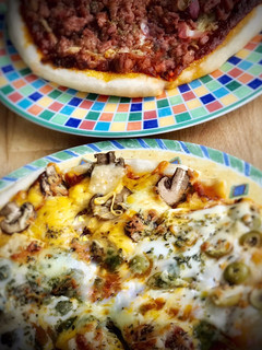 Una foto de Homemade Pizza’s night: Pizza Barbacoa & Pizza 4 estaciones