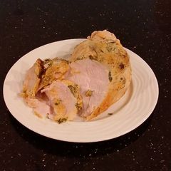 A picture of Roasted Turkey Breast.