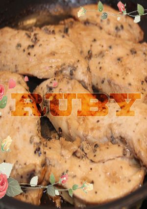 Hình của món Gà Rim/Sên Tiêu và Caramel (Hoặc Nước Màu).
