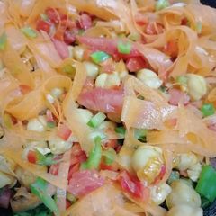 Protein packed salad with peri peri A picture of Protein packed salad with peri peri.