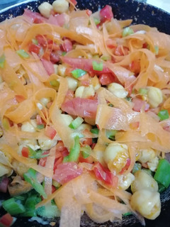 A picture of Protein packed salad with peri peri.