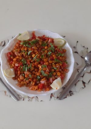 A picture of Spicy Chana Dal Chat.