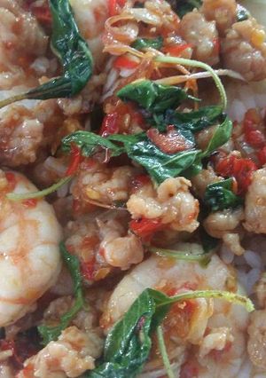 รูปของ กระเพราหมูสับกุ้ง