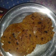 Dal paratha A picture of Dal paratha.