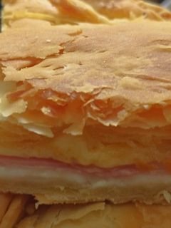 Una foto de Masa de hojaldre económica 🥧 🥟