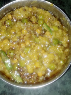 मूंग चना दाल की खिचड़ी (moong chana dal khichadi recipe in hindi) रेसिपी मुख्य फोटो