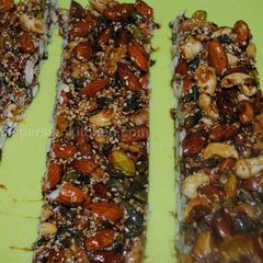 A picture of Easy nut energy bar.