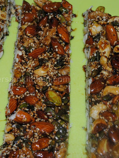 A picture of Easy nut energy bar.