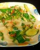 Dưa leo hành tây xào tép khô