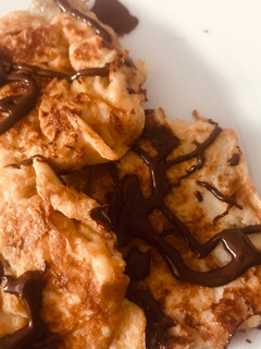 Una foto de Panqueques de banana con chocolate